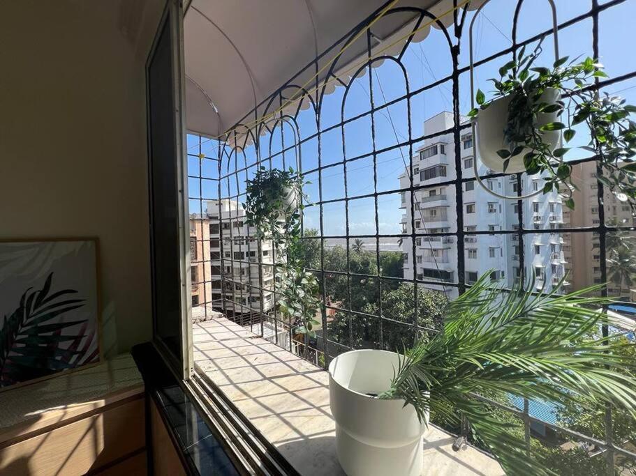Mon Desire 5, Perry Cross Rd, Bandra West By Connekt Homes Мумбаї Екстер'єр фото