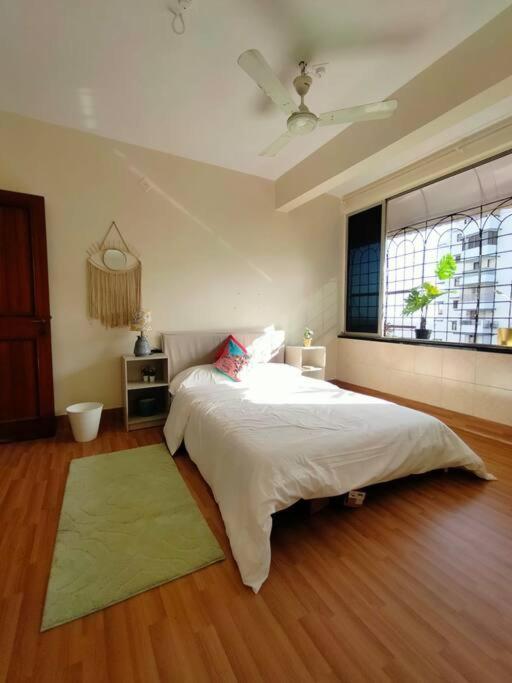 Mon Desire 5, Perry Cross Rd, Bandra West By Connekt Homes Мумбаї Екстер'єр фото